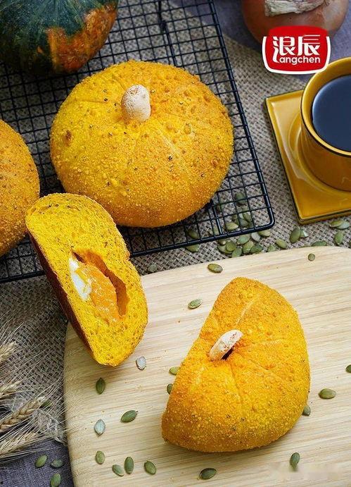 吃蜜瓜面包