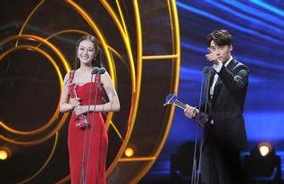 明星颁奖吃瓜,明星们的“吃瓜”时刻