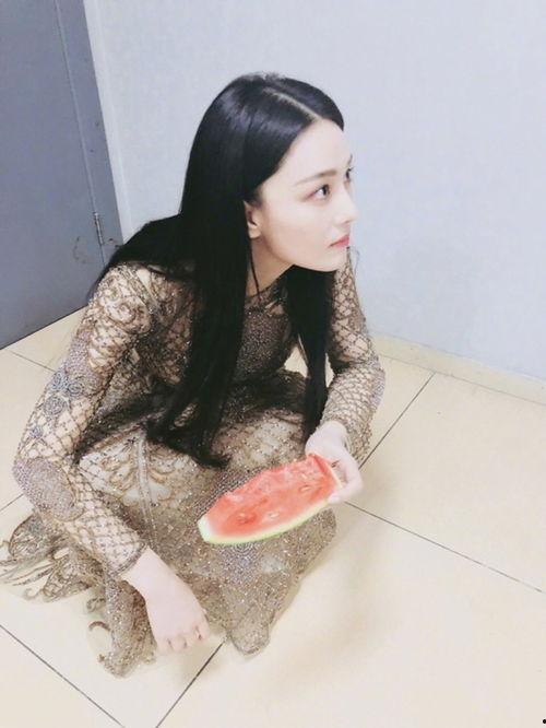 王瑶瑶吃瓜,揭秘娱乐圈幕后故事