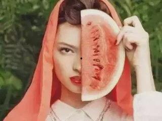 吃瓜之后嘴巴红,揭秘夏日美食诱惑背后的秘密