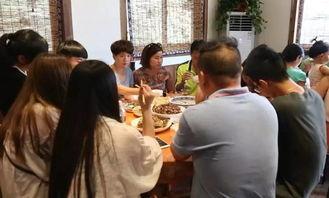 村长吃瓜视频,揭秘农村生活趣味瞬间