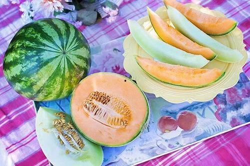 梦见与人吃瓜,揭秘梦中与人共享瓜果的神秘寓意