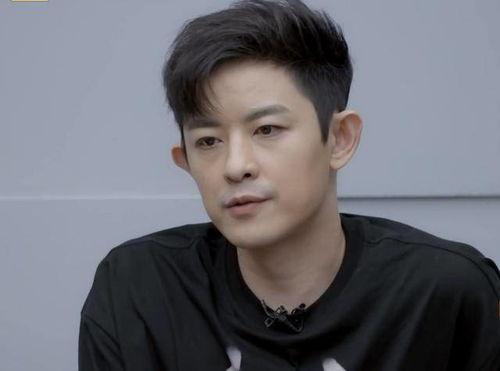 韩国男艺人吃瓜群众图片,揭秘韩国男艺人吃瓜群众背后的故事”